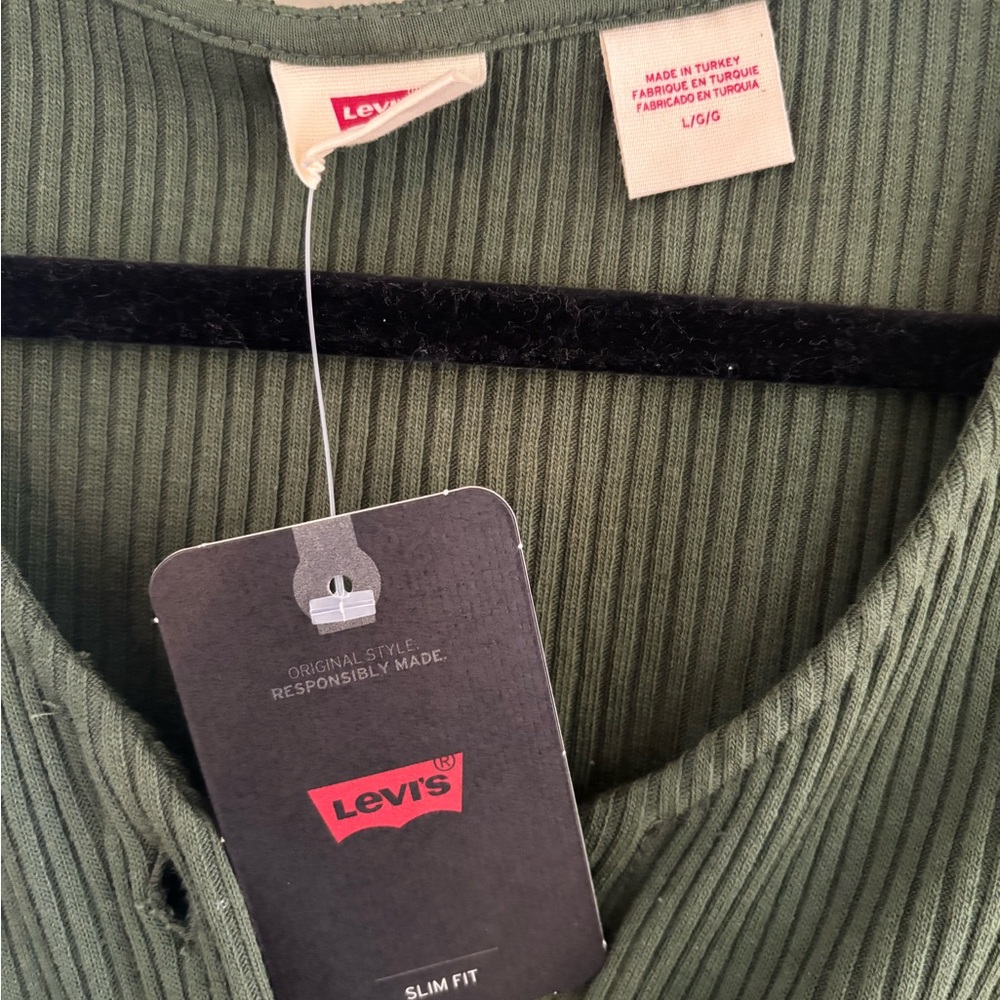 Levi's Olive Button-Up Ribbed Top - Picture 2 of 2